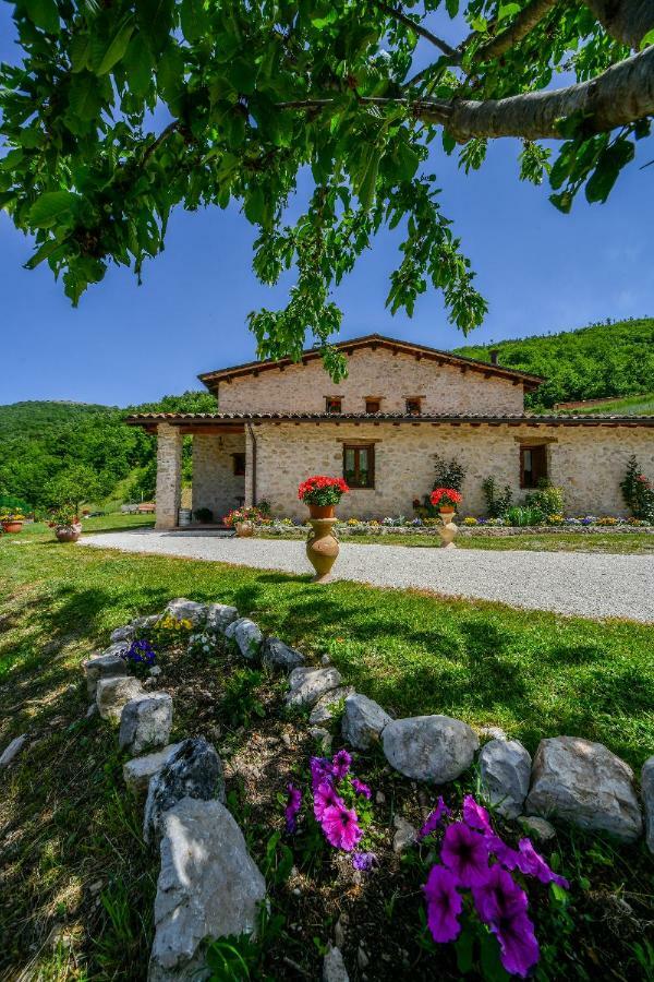 Agriturismo La Valle Dei Bronzetti Cascia Buitenkant foto